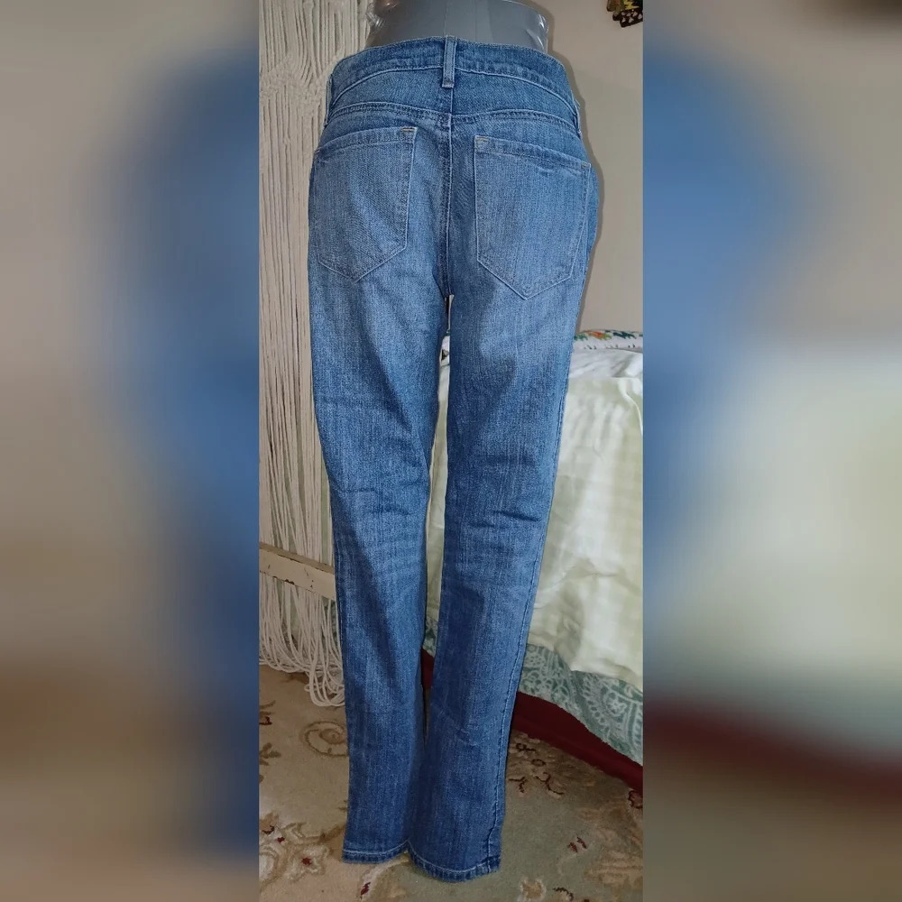 Ann Taylor Loft Relaxed Skinny Blue Denim Jeans - Picture 2 of 7